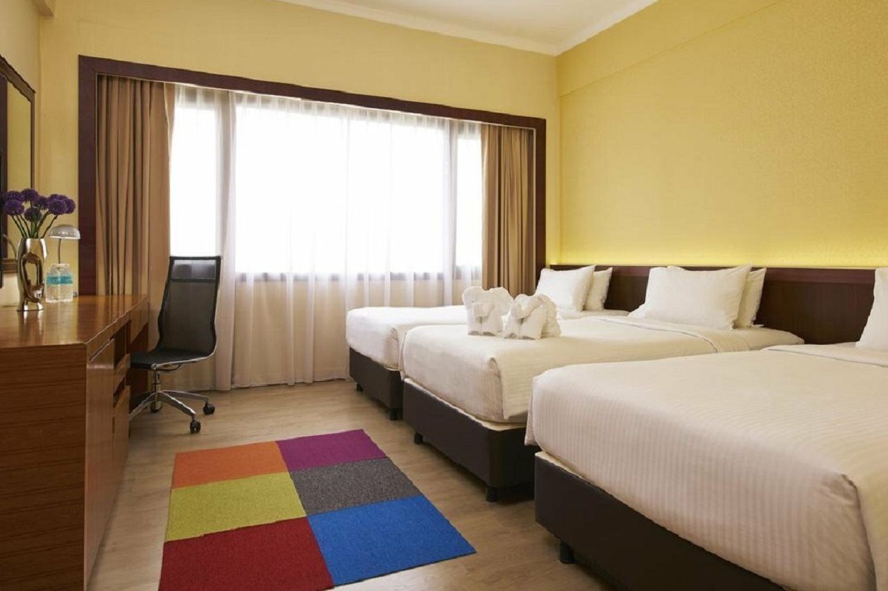 hotel in bugis singapore contact